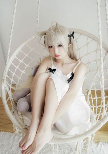 欧美女人光屁股露b照_蓝光免费观看